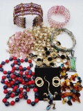 Costume jewelry lot: beads, pin, amber, glass