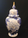 Vintage Japanese blue and white floral urn/vase