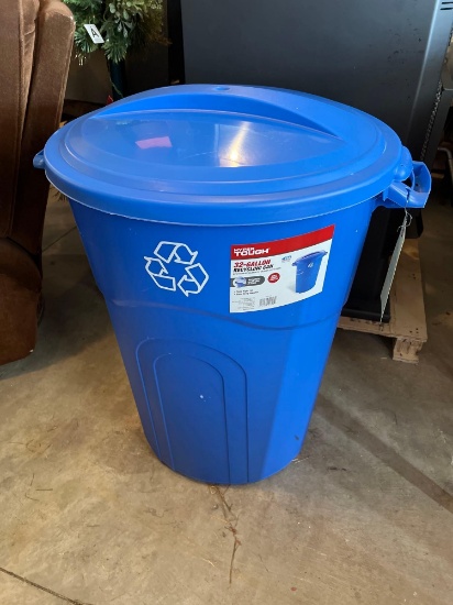 Recycling Trash Can