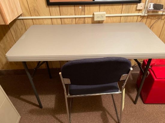 4ft lifetime plastic table and chair