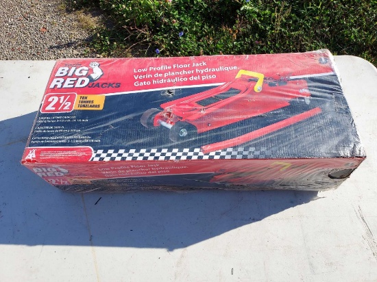 Torin Big Red 2 1/2 Ton Low Profile Floor Jack NIB