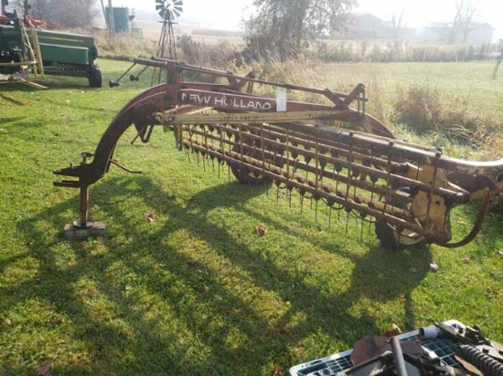NH 258 hay rake, good