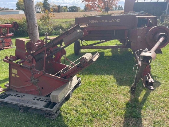 NH 315 square baler with 70 belt thrower