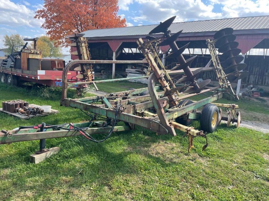 JD 230 wing disc 20ft needs rebuilt