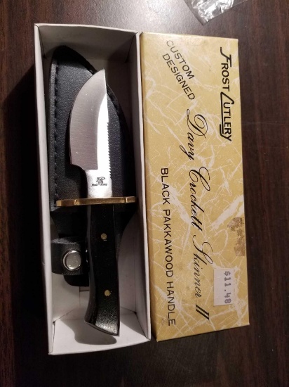 Frost Cutlery Davy Crockett Skinner II knife with box