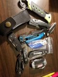 Lot of hunting knives with wood box