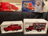 First Gear Texaco 49 IHC KB-8 tanker truck and 4400 series International truck