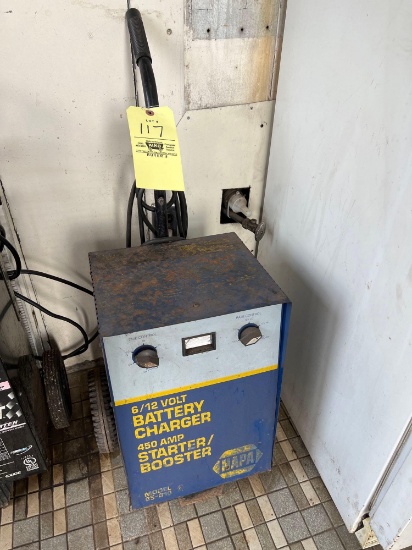NAPA Battery Charger
