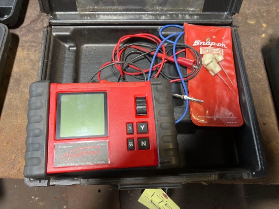 Snap-On Graphing DMM and Diagnostic Database