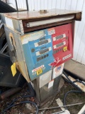 Vintage Tomheim Gas Pump