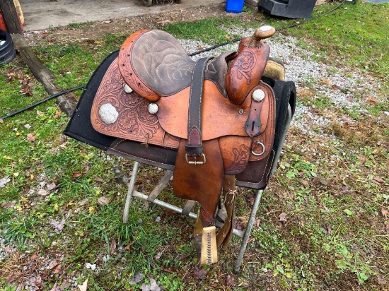 Cleburne Texas Western Saddle 16"