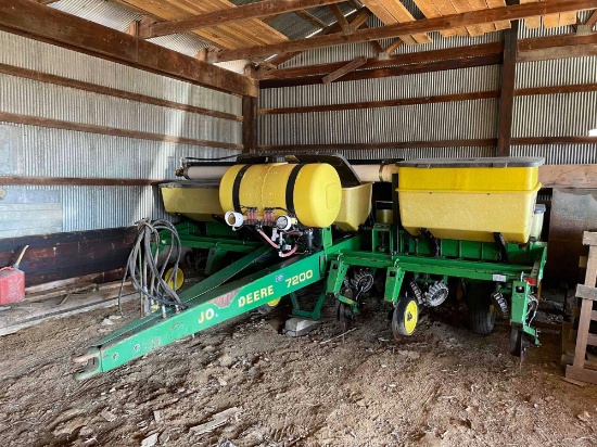 JD 7200 conservation 6-row corn planter