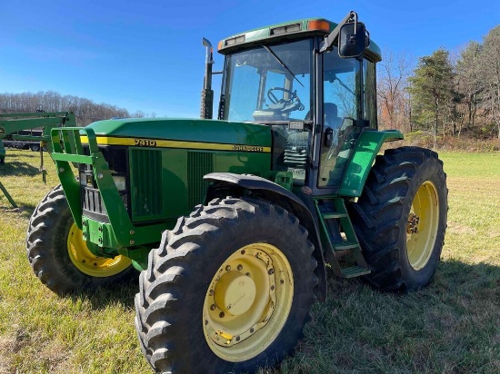 JD 7410 Deluxe cab double doors