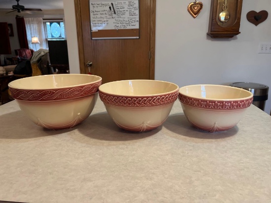 Longaberger pottery bowl set