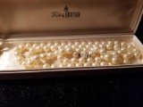 Pearl necklace, signed Ciner