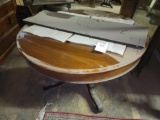 round oak table with extra leaf