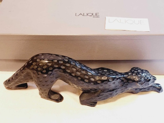 Oversized & rare LALIQUE glass / crystal Zelia panther in black
