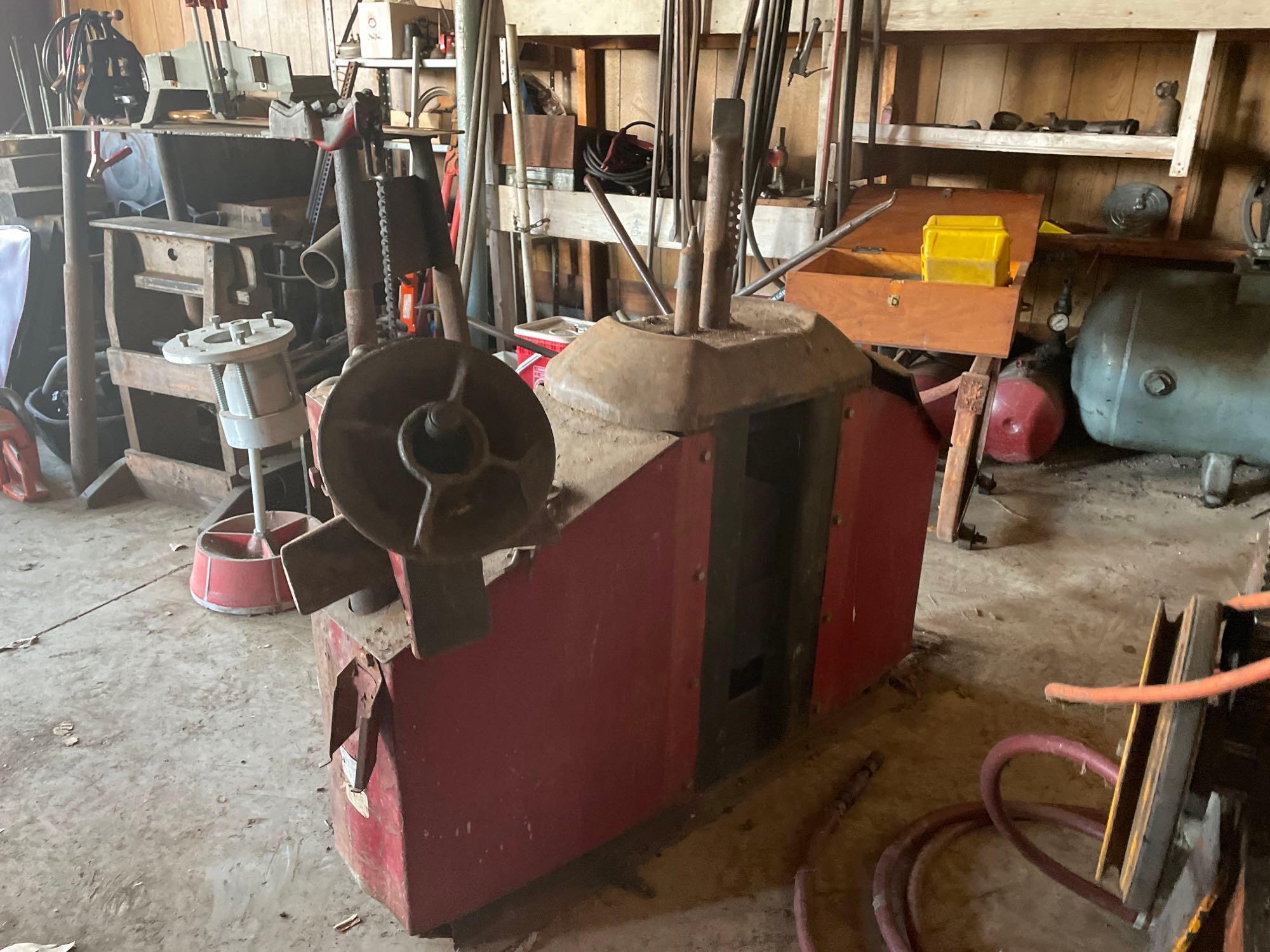 Coats 10-10 super power pneumatic tire changer | Proxibid