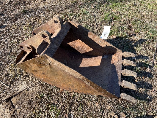 22 inch backhoe bucket