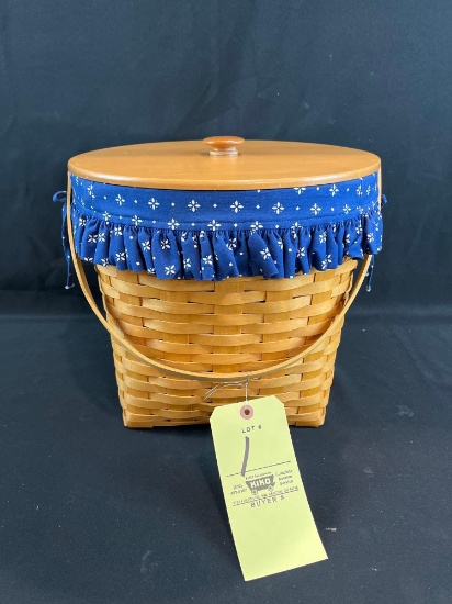 1998 handwoven Longaberger basket w/ handle & lid
