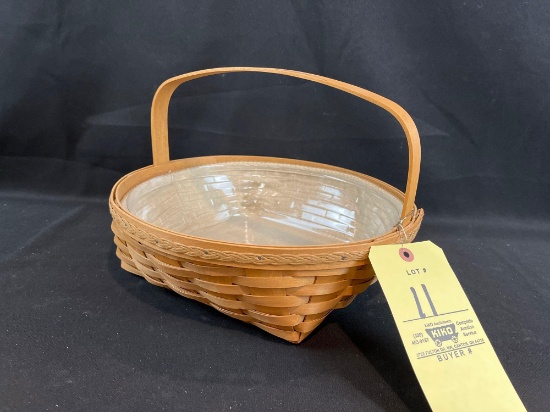 2009 signed Longaberger pie basket
