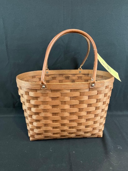 2008 Longaberger large boardwalk basket