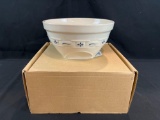 NIB Longaberger large tip & mix bowl