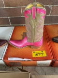 Ladies boots size 6 1/2