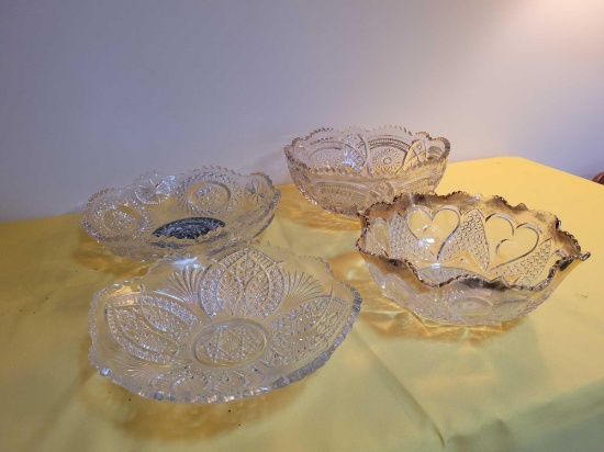 4 Press glass bowls