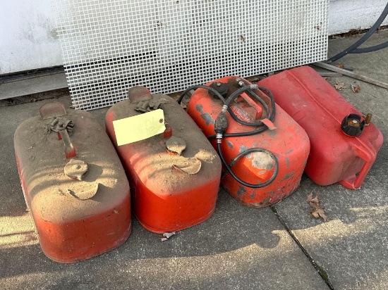 Johnson and Evinrude gas cans and others