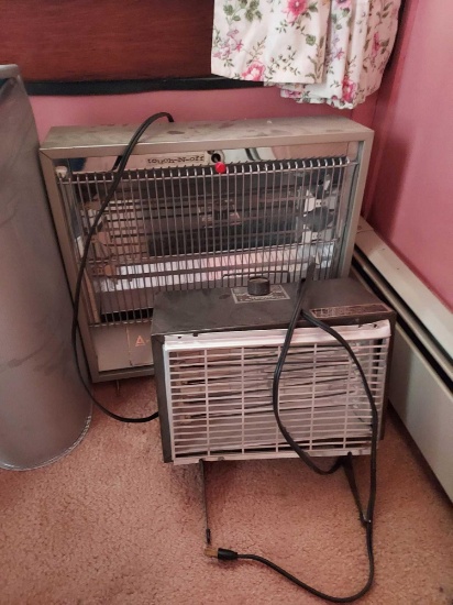 GE Window AC Unit, Mailbox, & 2 Small Heaters