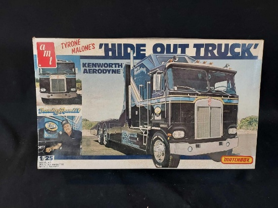 AMT Tyrone Malone's Kenworth Aerodyne Hide Out Truck Model Kit