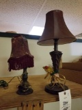 2 small lamps