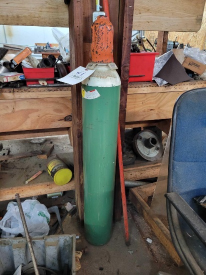 O2 tank