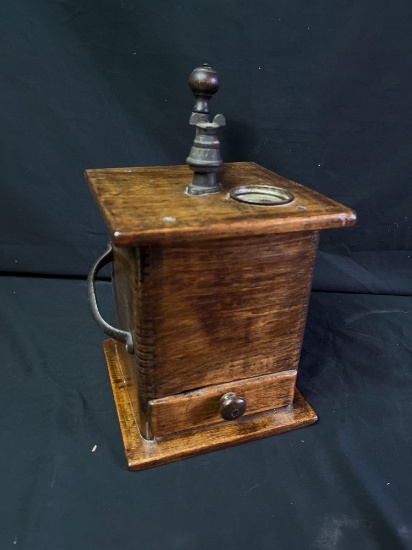 Unmarked coffee grinder