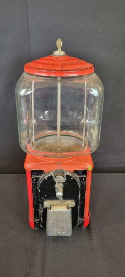 Vintage metal gum ball machine with key