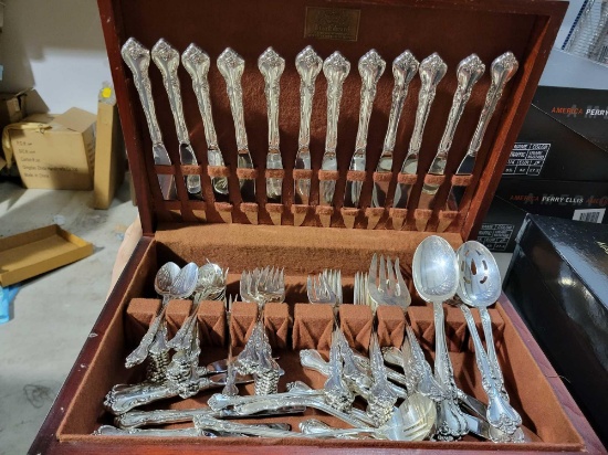 89pc. Reed & Borton sterling silverware