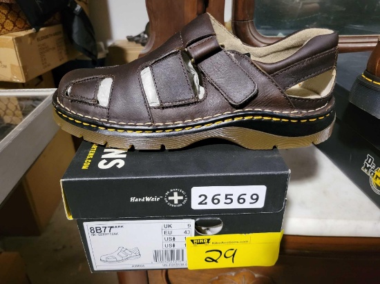 Dr. martens shoes, mens 10