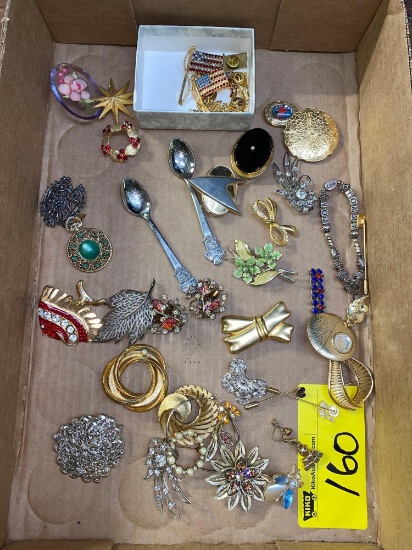 Assorted pins