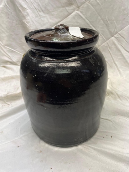 Early crock with lid