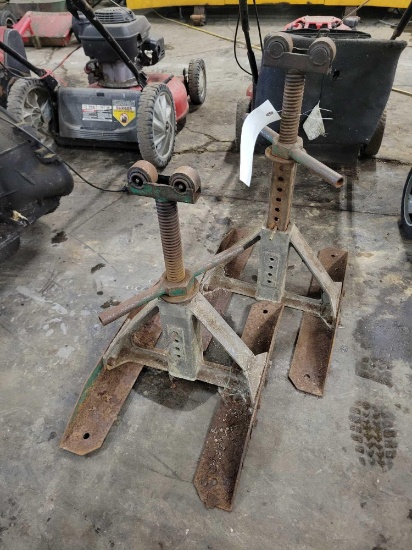 screw type reel jack stands