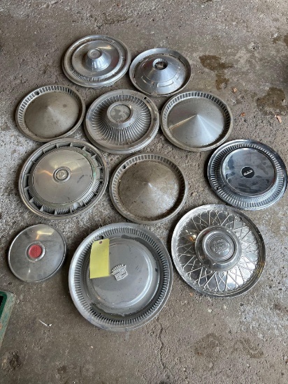 (11) Assorted Hubcaps