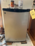GE mini refrigerator with key