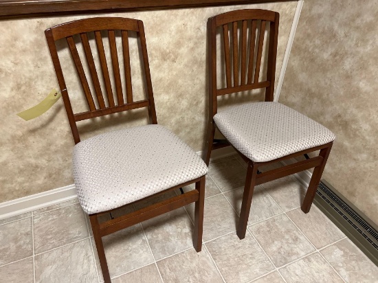 (2) Fold Up Chairs