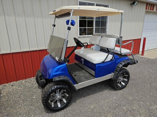 YAMAHA GAS GOLF CART, 4 SEATER, RUNS