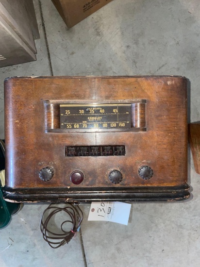 Crosley radio