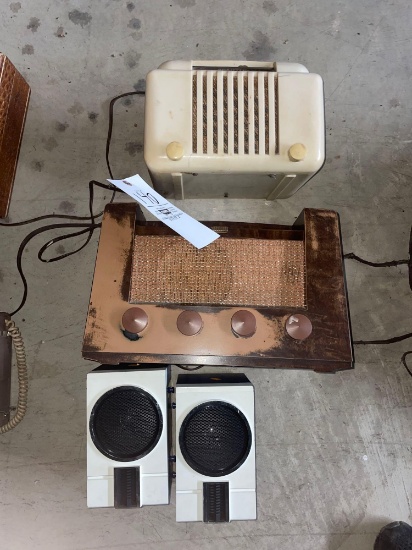 RCA Victor- spartan radios- speakers