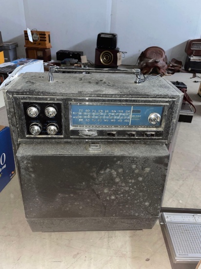 Sylvania Radio