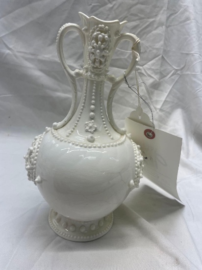 lotus ware 2 handle vase