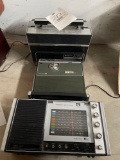 (3) radios